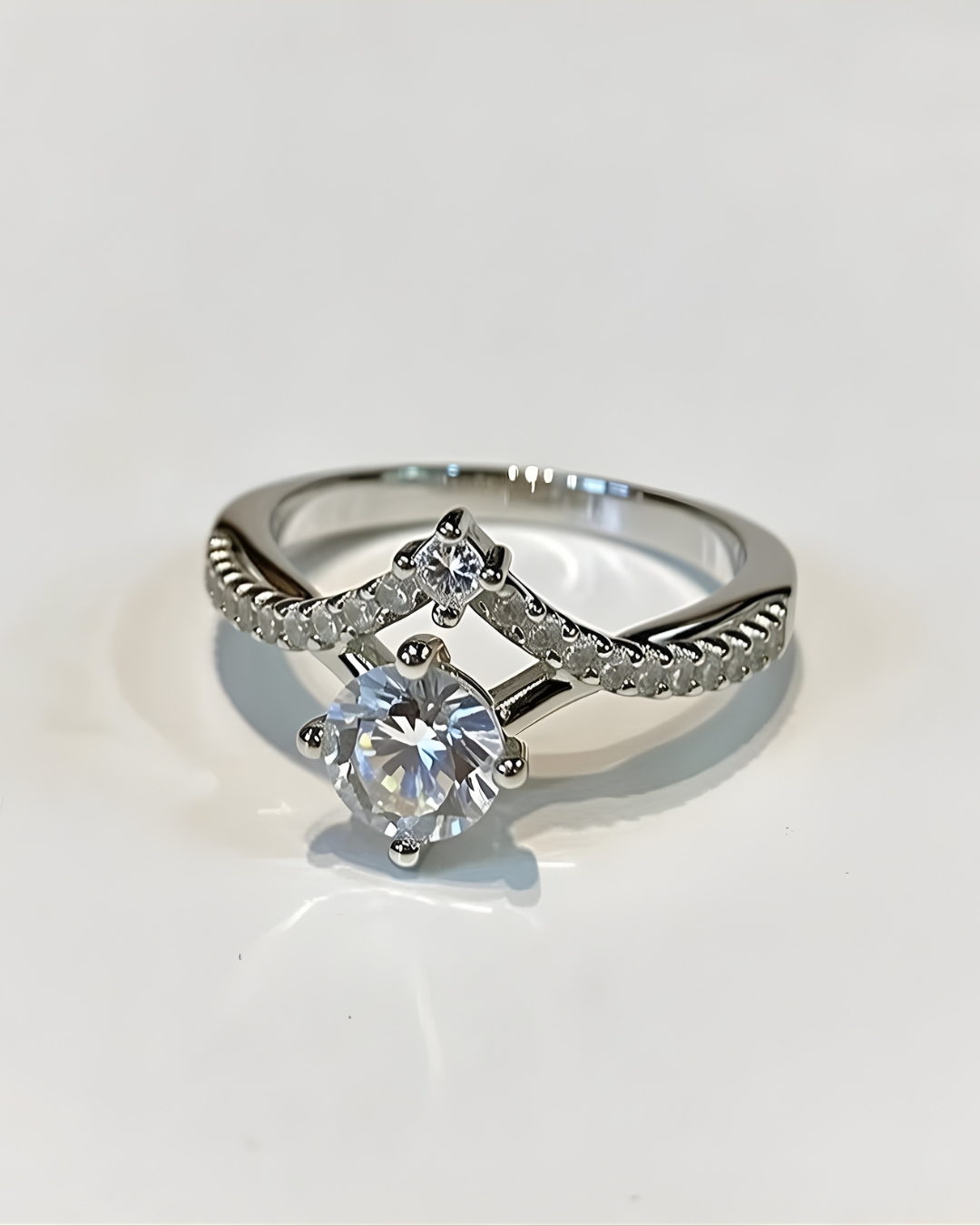 Royal V-Crown Ring